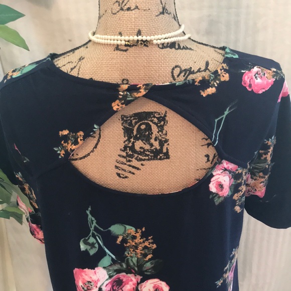 •BUNDLE ONLY• MISIA FLORAL BLOUSE - Picture 6 of 8